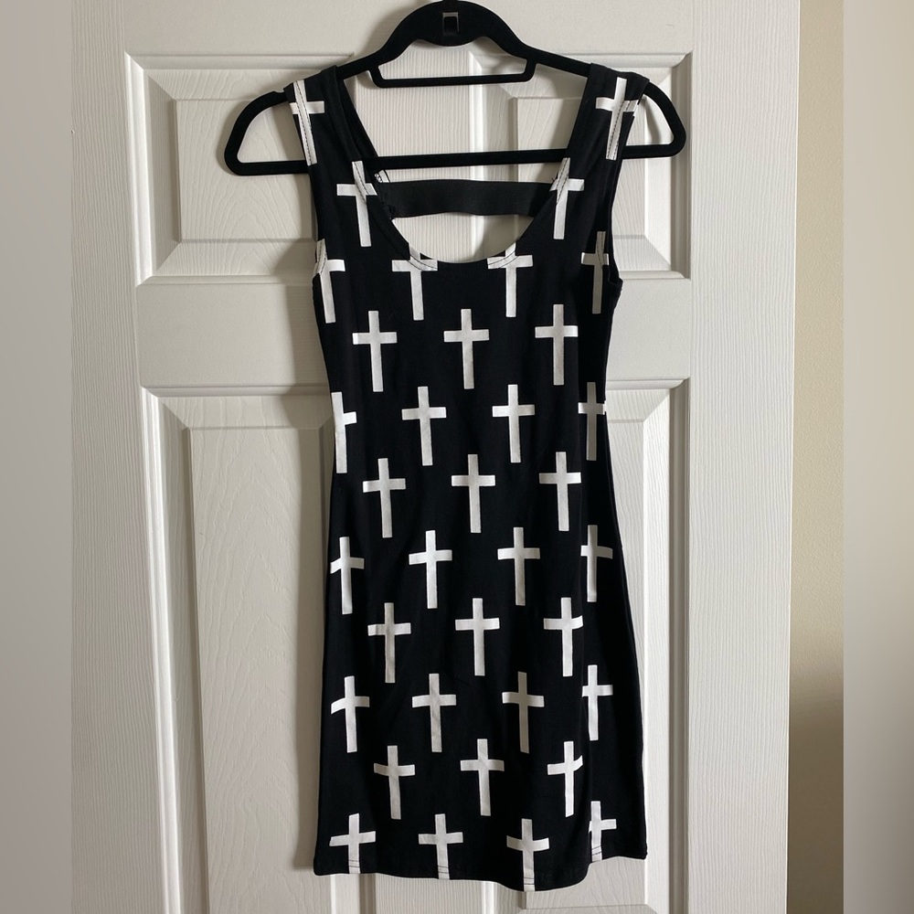 NWT Reverse Black and White Cross Bandage Dress